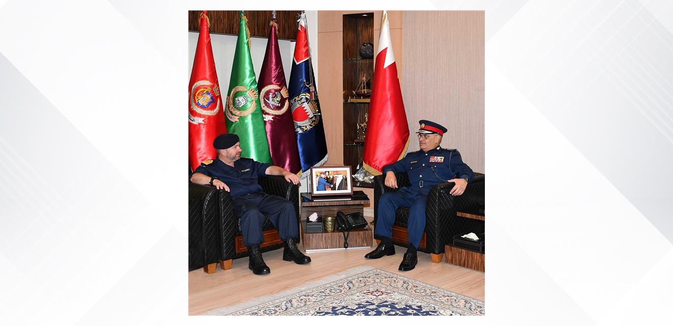 رئيس الأمن العام يبحث التعاون والتنسيق الأمني مع كبير مستشاري الدفاع البريطاني للشرق الأوسط<